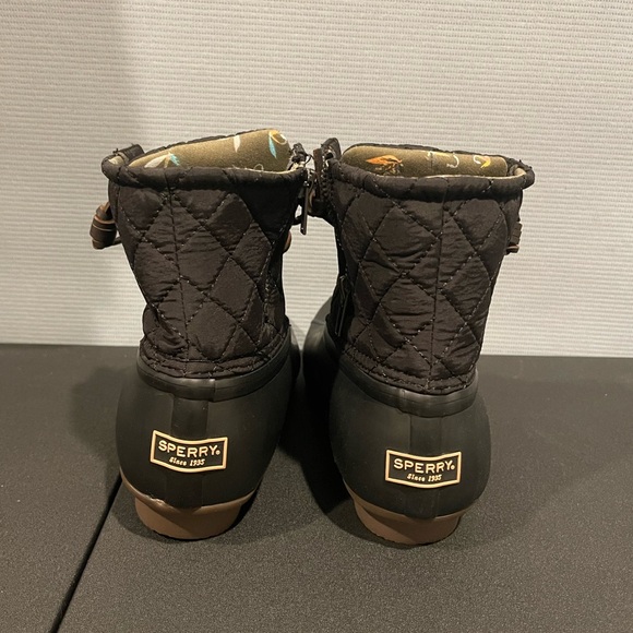 ❌SOLD❌ Sperry Saltwater Quilt Nylon Black Ankle Boots Women’s - Picture 3 of 8
